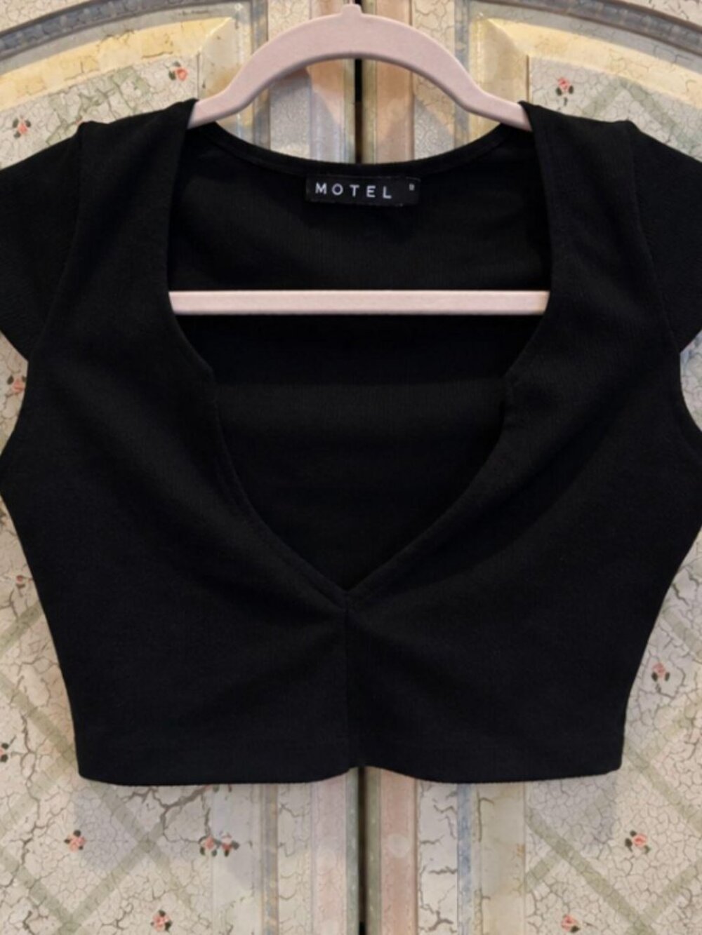 Motel Rocks Black Deep V Neck Cap Sleeve Ruched Fitted Crop Top Going Out Y2K